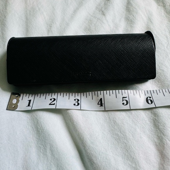 PRADA CASE - Picture 3 of 3
